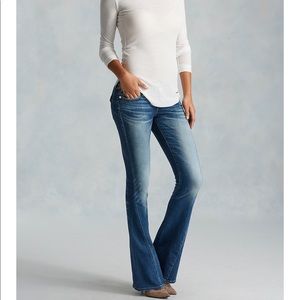 🎉SALE🎉. New w/o tags True Religion Joey 27